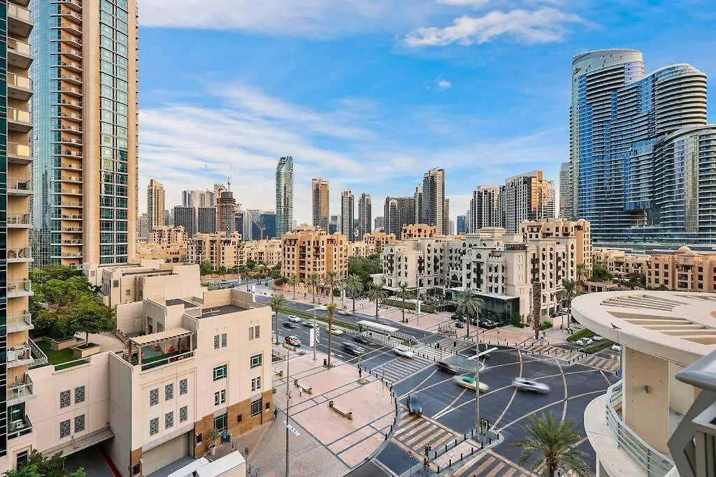 First Class 1Br Panoramic Skyline Views location